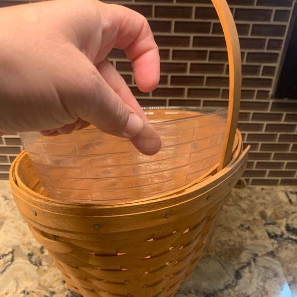 Longaberger basket - Picture 3 of 6